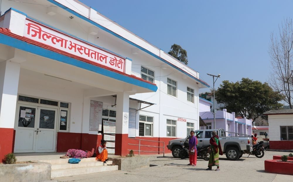 जिल्ला अस्पताल डोटीका कर्मचारी मृत फेला